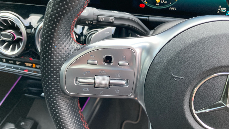 Mercedes-Benz GLA 200d AMG Line Premium Plus 5dr Auto Diesel Hatchback